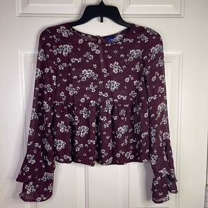 Aeropostale‎ long sleeve crop blouse with flowers in maroon.